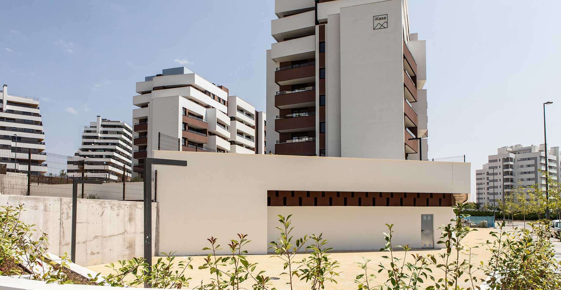 Vista del local comercial de la promoción de viviendas iKasaClass Nuevo Tres Cantos