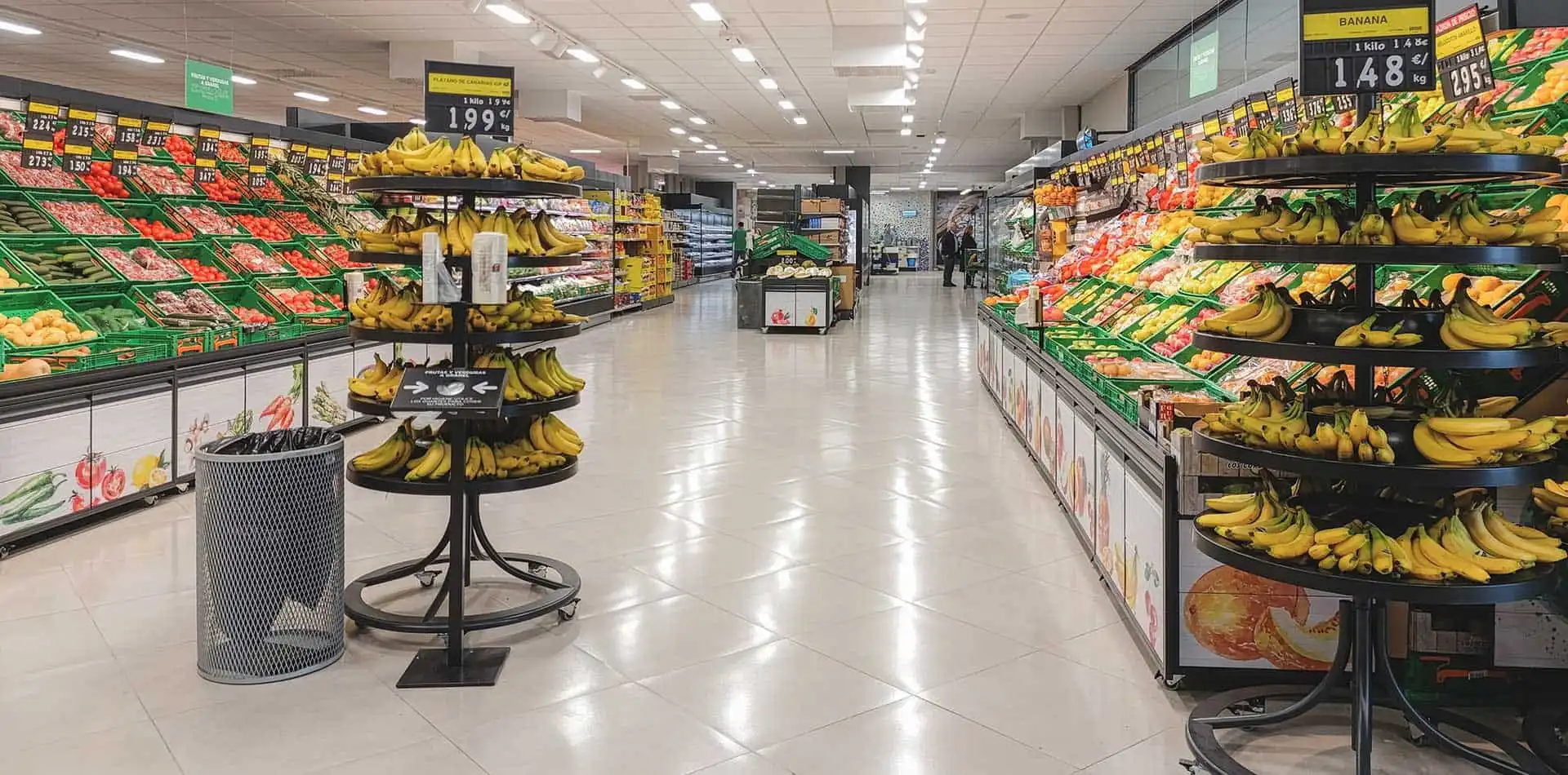 Pasillo de la frutería de Supermercado Mercadona iKasa Burgosol